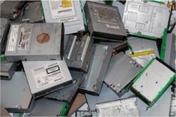 CD/DVD/Floppy-дисководы