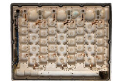 Корпуса электрооборудования латунные, одностороннее посеребрение