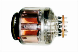 Лампа типа ГМИ-2Б