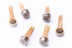 Микросхемы серии 140 и подобные, 12 выводов, круглые